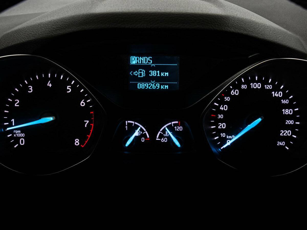 Ford Kuga с пробегом — 2017 год. Фото: #18