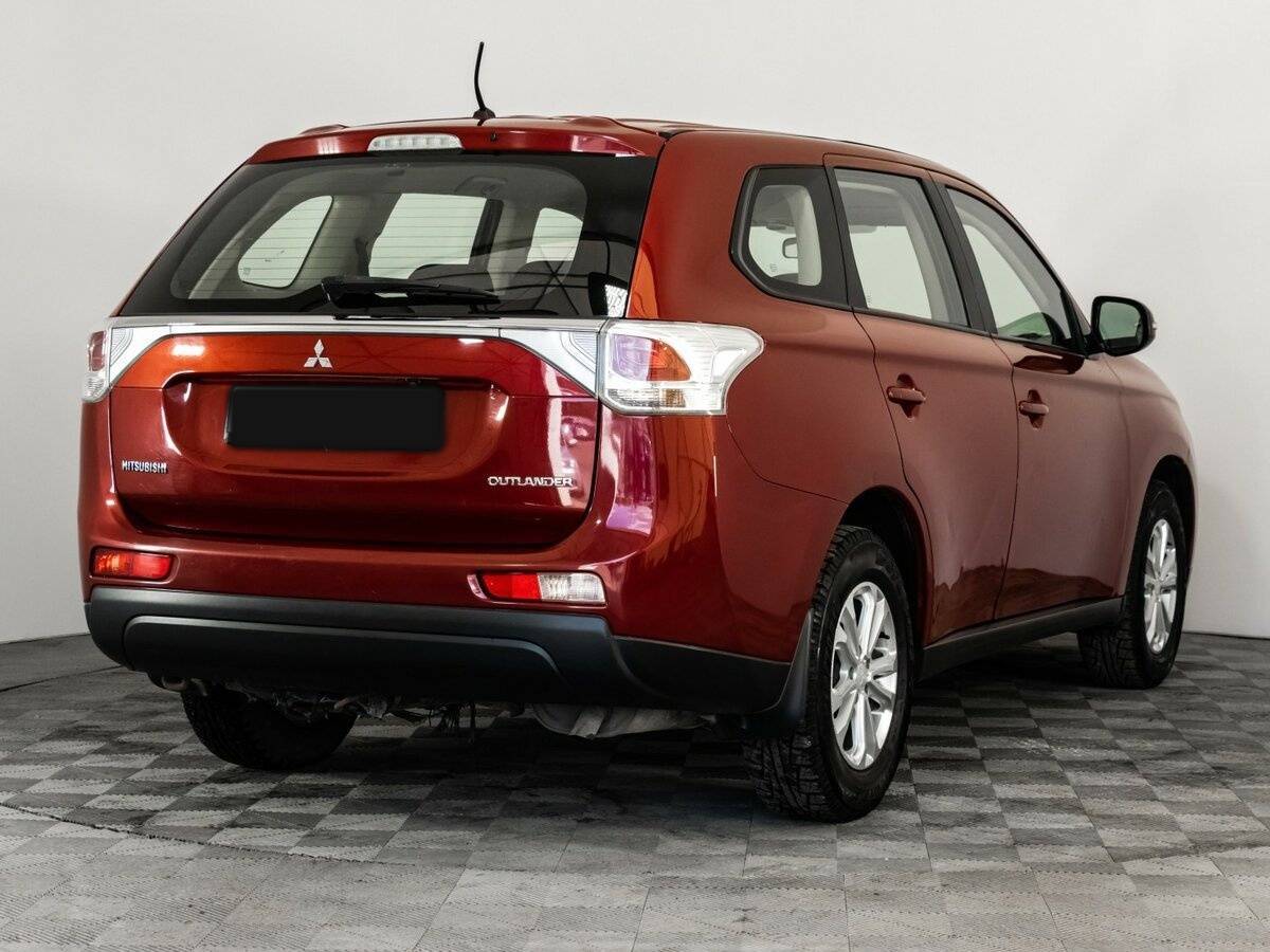Mitsubishi Outlander с пробегом — 2014 год. Фото: #4