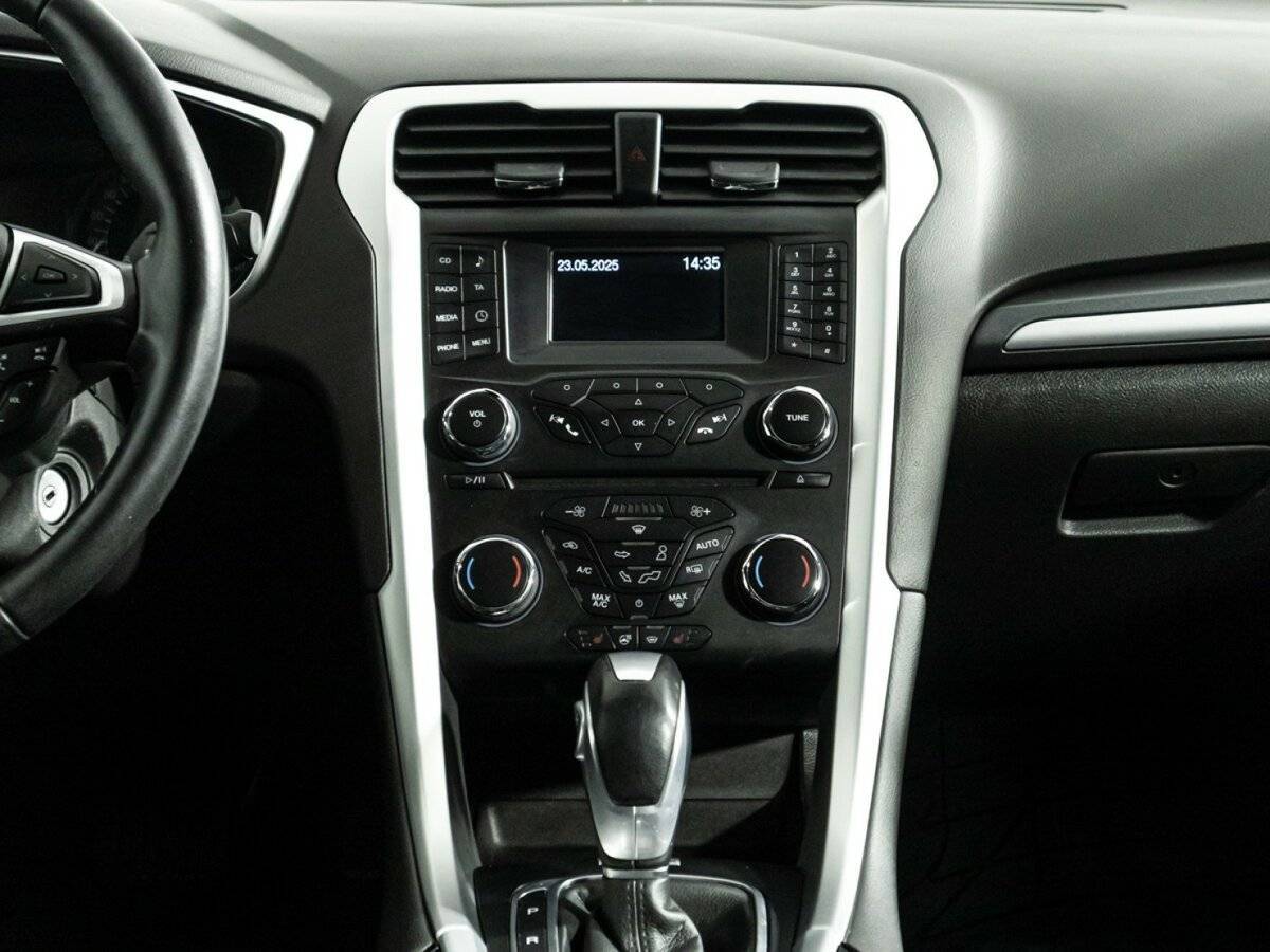 Ford Mondeo с пробегом — 2015 год. Фото: #13