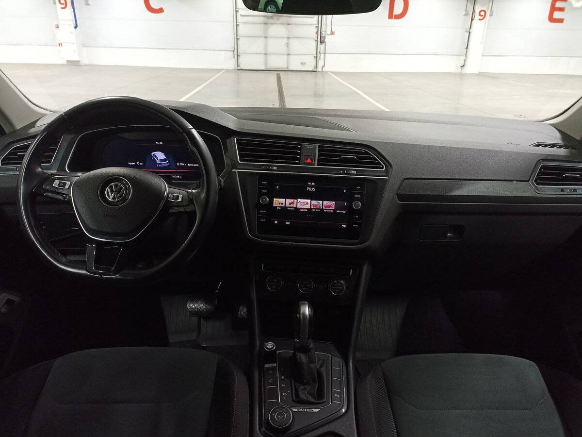 Volkswagen Tiguan с пробегом — 2018 год. Фото: #13