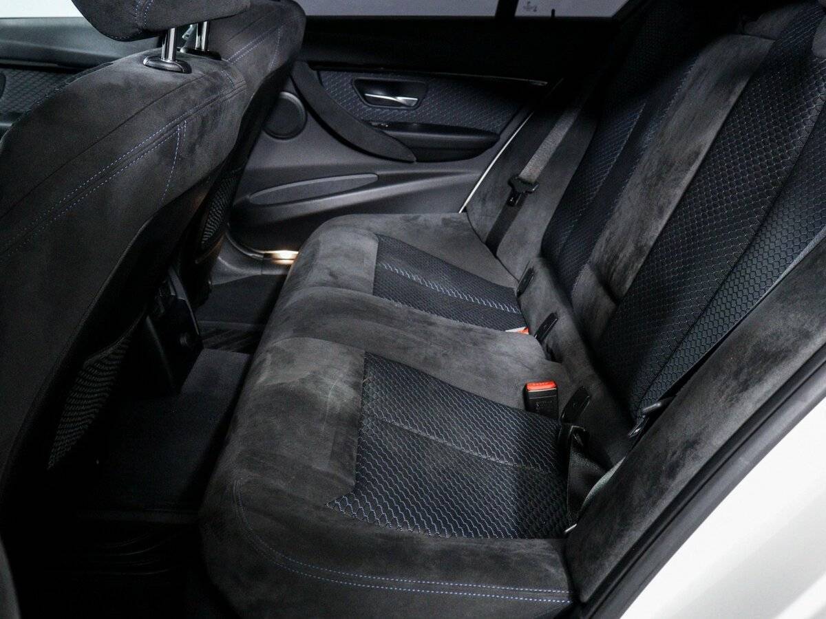 BMW 3 серии с пробегом — 2016 год. Фото: #7