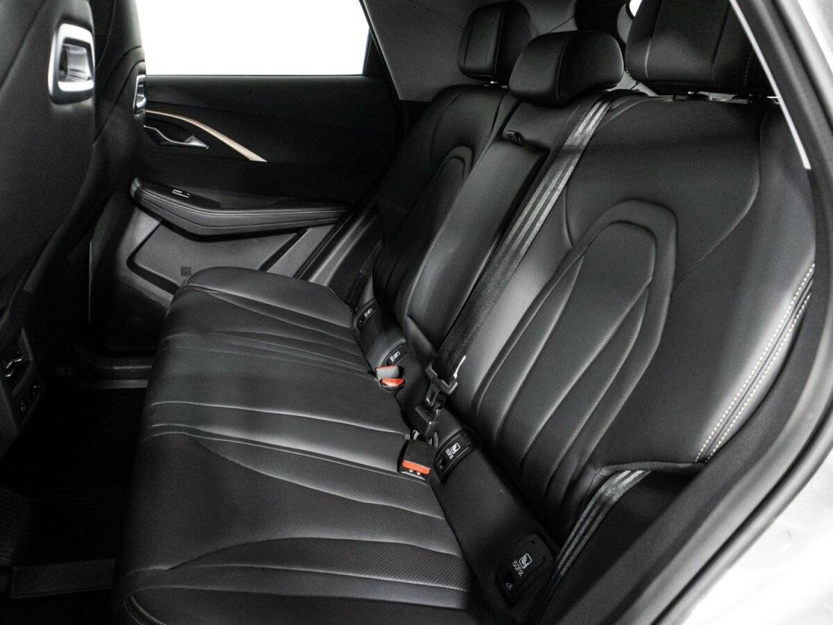 OMODA C5 с пробегом — 2024 год. Фото: #8