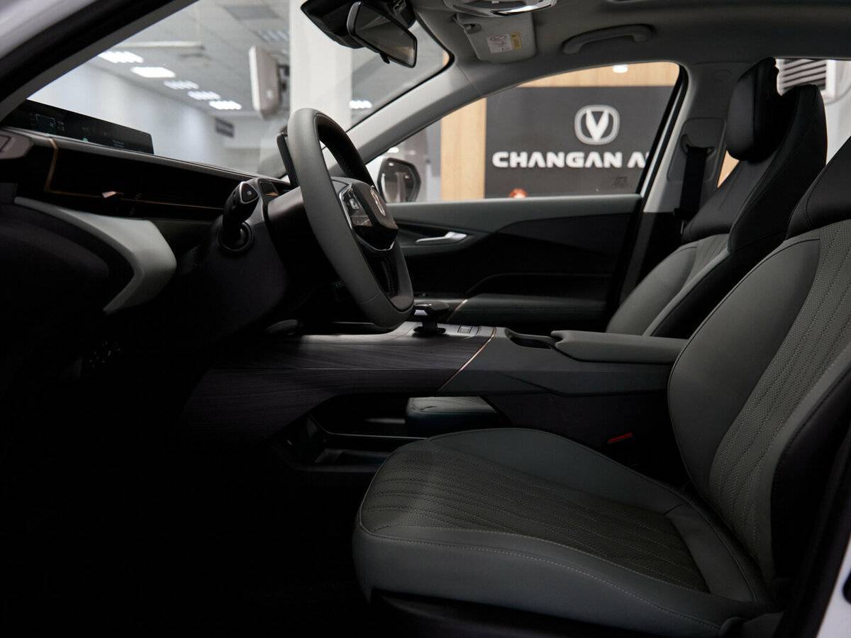 Changan Lamore с пробегом — 2024 год. Фото: #11
