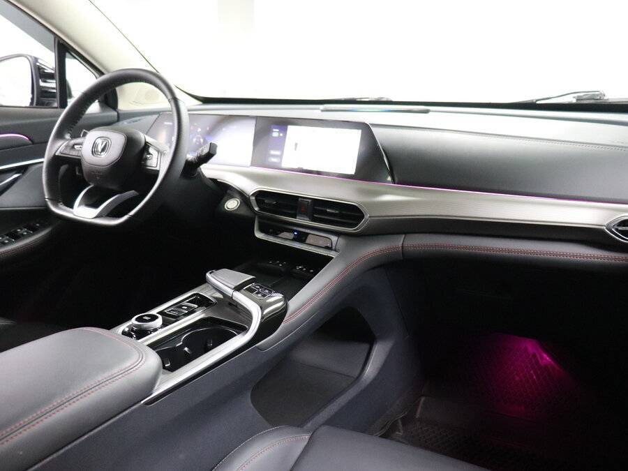 Changan UNI-T с пробегом — 2023 год. Фото: #5