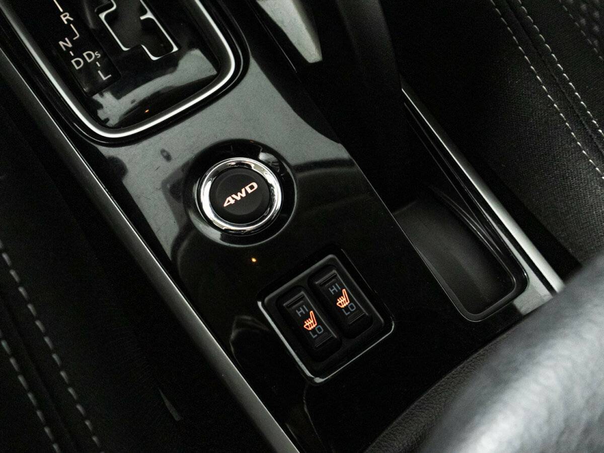 Mitsubishi Outlander с пробегом — 2017 год. Фото: #16