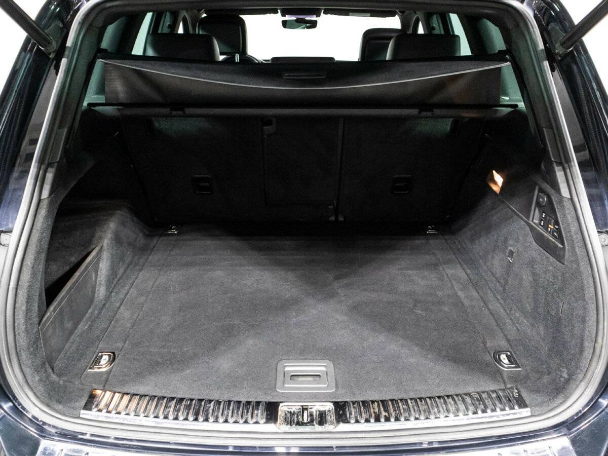 Volkswagen Touareg с пробегом — 2016 год. Фото: #14