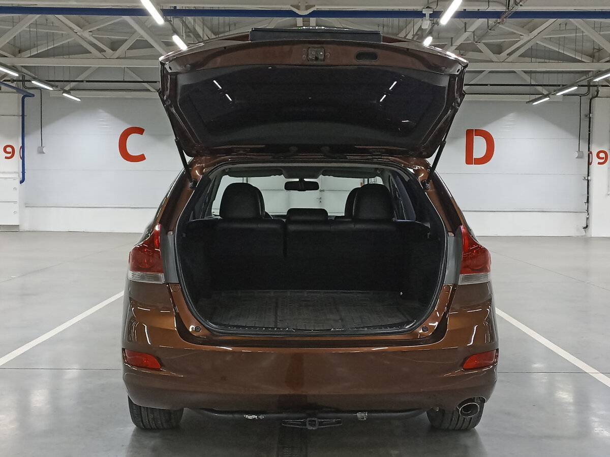 Toyota Venza с пробегом — 2013 год. Фото: #9