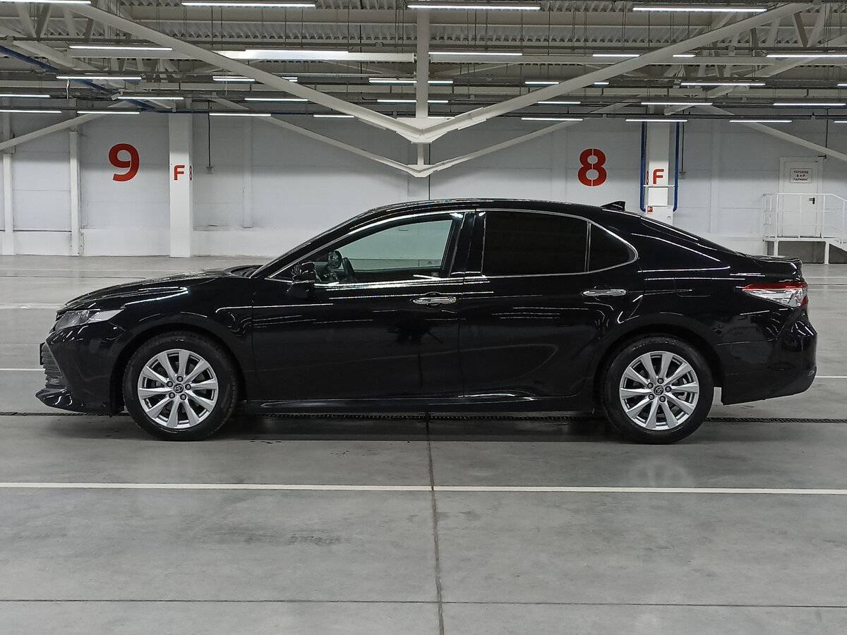 Toyota Camry с пробегом — 2019 год. Фото: #7
