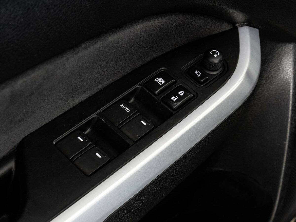 Suzuki Vitara с пробегом — 2016 год. Фото: #17