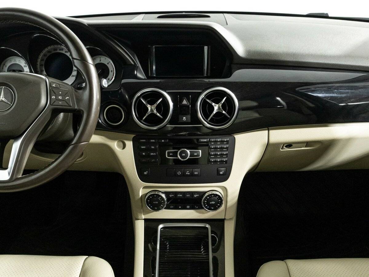 Mercedes-Benz GLK-Класс с пробегом — 2014 год. Фото: #13