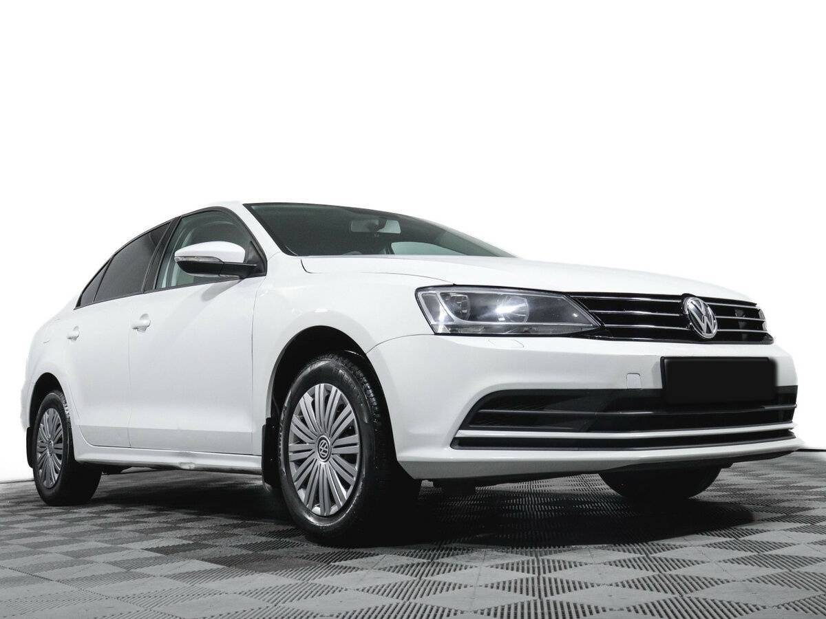 Volkswagen Jetta с пробегом — 2016 год. Фото: #17