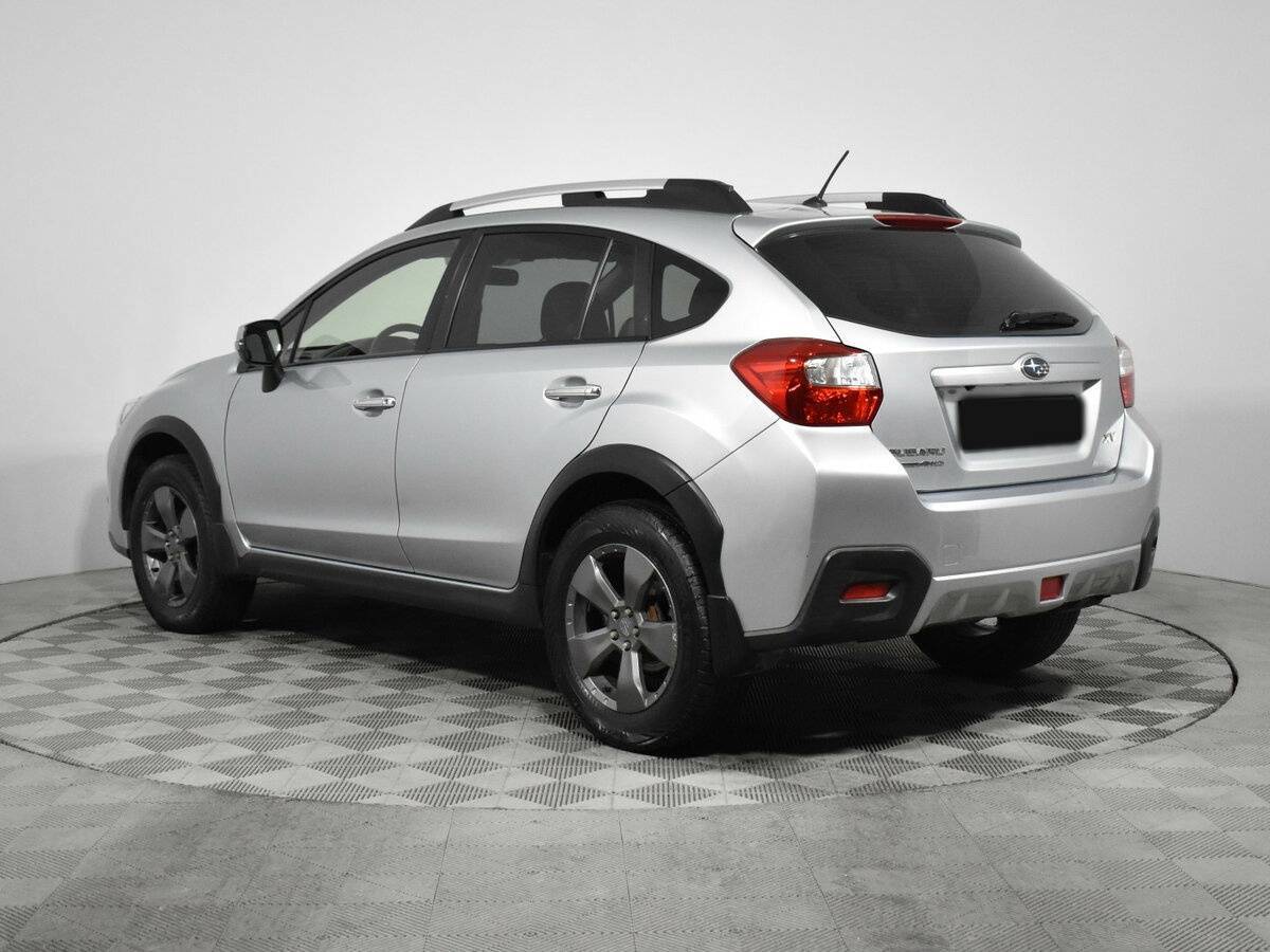 Subaru XV с пробегом — 2014 год. Фото: #5
