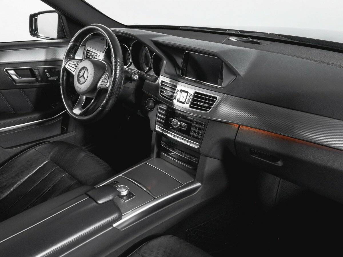 Mercedes-Benz E-Класс с пробегом — 2014 год. Фото: #8