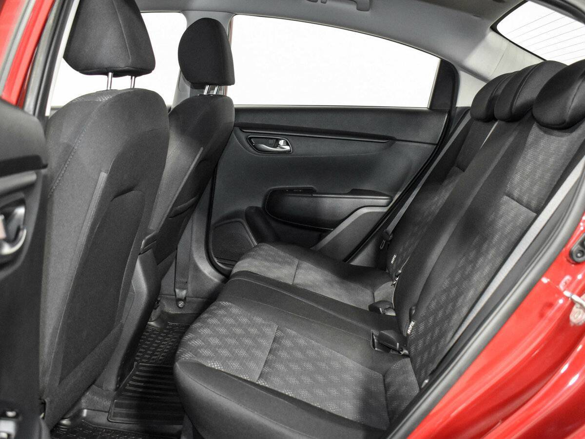 Kia Rio с пробегом — 2018 год. Фото: #11