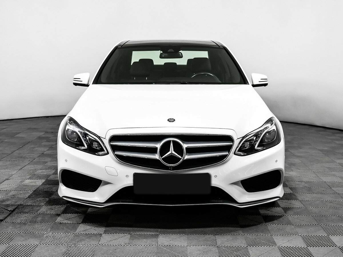Mercedes-Benz E-Класс с пробегом — 2014 год. Фото: #1