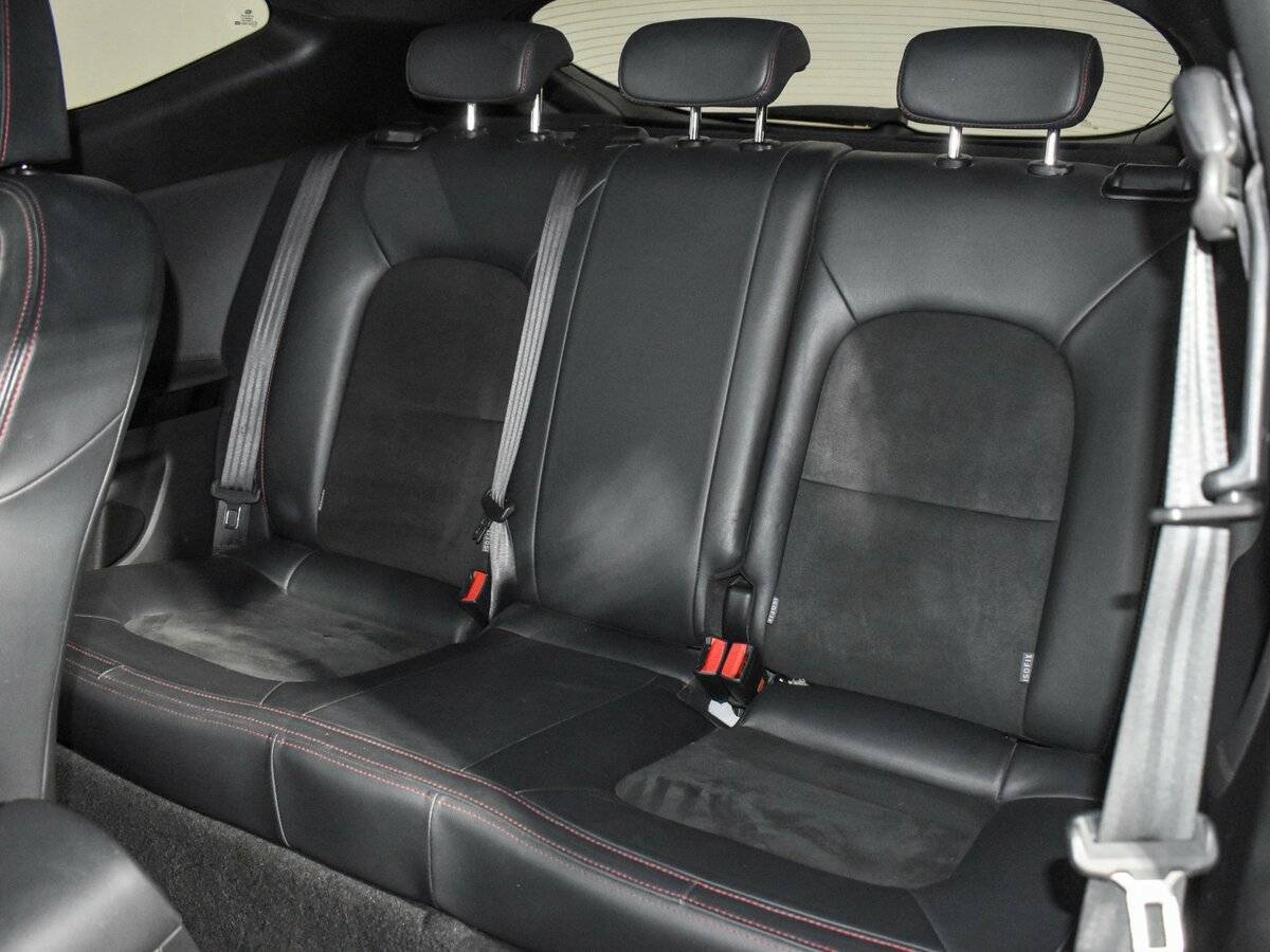 Kia Ceed GT с пробегом — 2015 год. Фото: #12