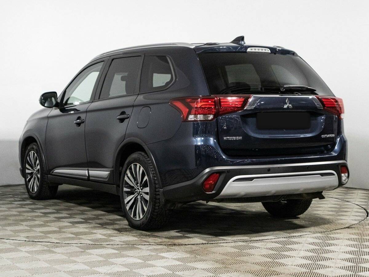 Mitsubishi Outlander с пробегом — 2018 год. Фото: #6