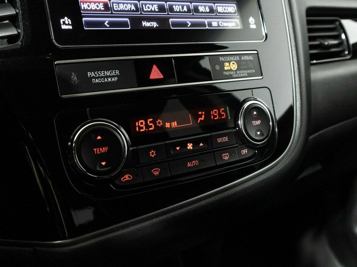 Mitsubishi Outlander с пробегом — 2018 год. Фото: #15