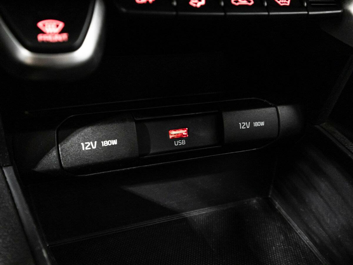 Kia Rio с пробегом — 2020 год. Фото: #19