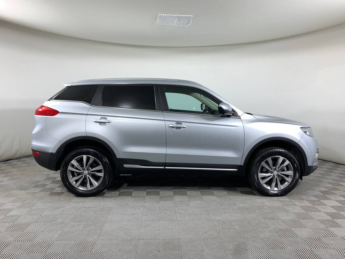 Geely Atlas с пробегом — 2021 год. Фото: #3