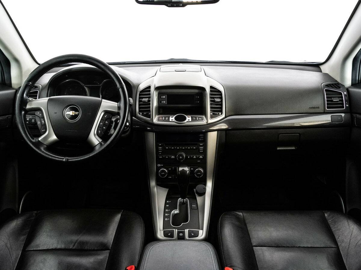 Chevrolet Captiva с пробегом — 2015 год. Фото: #7