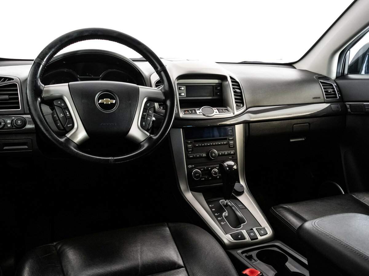 Chevrolet Captiva с пробегом — 2015 год. Фото: #8