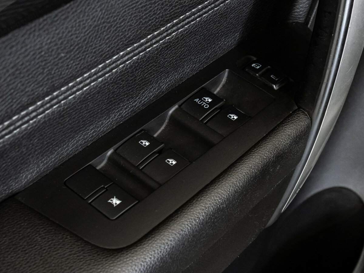 Chevrolet Captiva с пробегом — 2015 год. Фото: #14