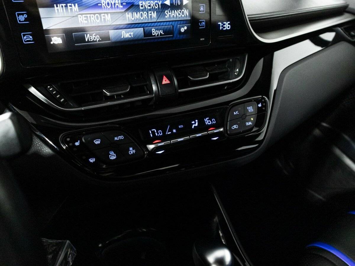 Toyota C-HR с пробегом — 2019 год. Фото: #15