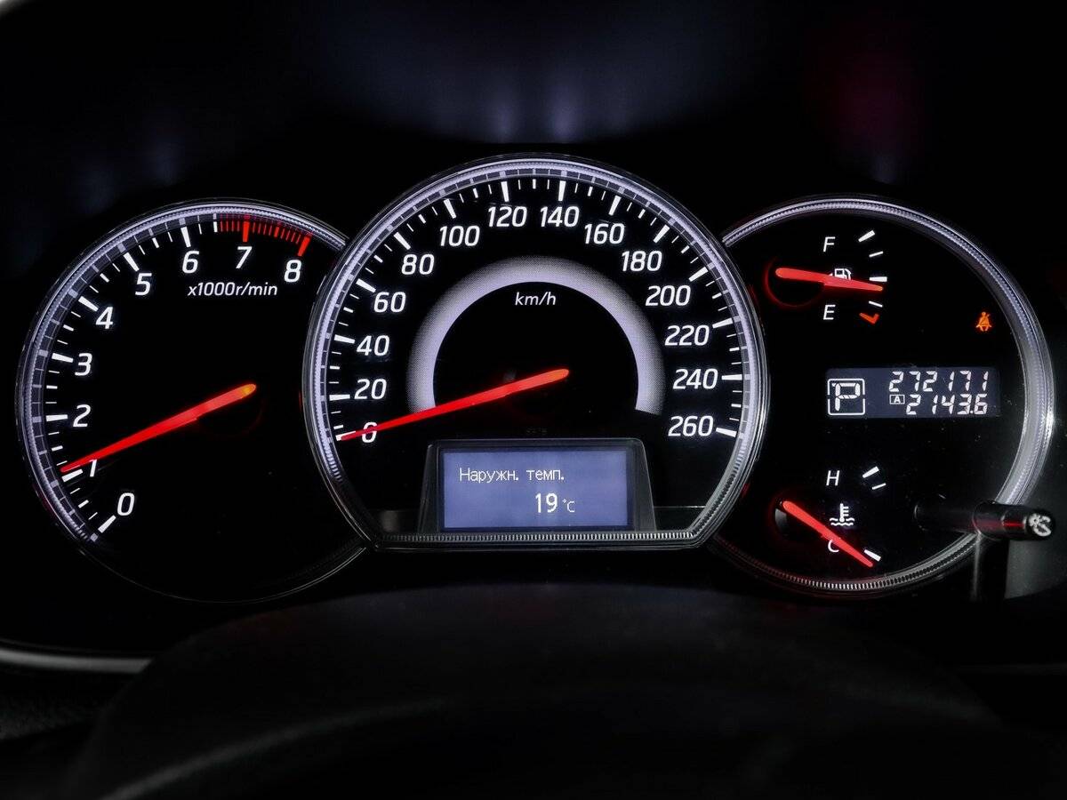 Nissan Teana с пробегом — 2012 год. Фото: #10