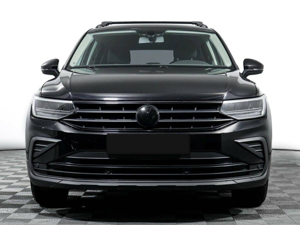 Volkswagen Tiguan с пробегом — 2021 год. Фото: #1