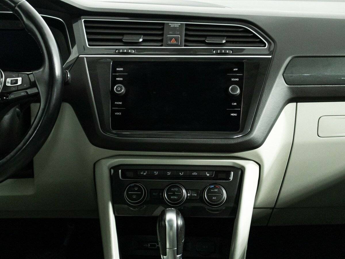 Volkswagen Tiguan с пробегом — 2018 год. Фото: #13