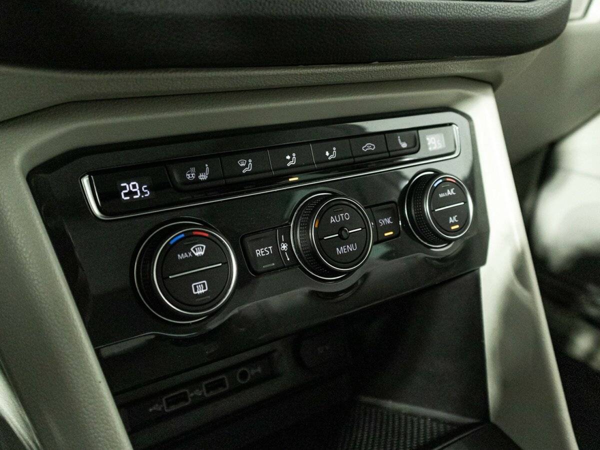 Volkswagen Tiguan с пробегом — 2018 год. Фото: #14