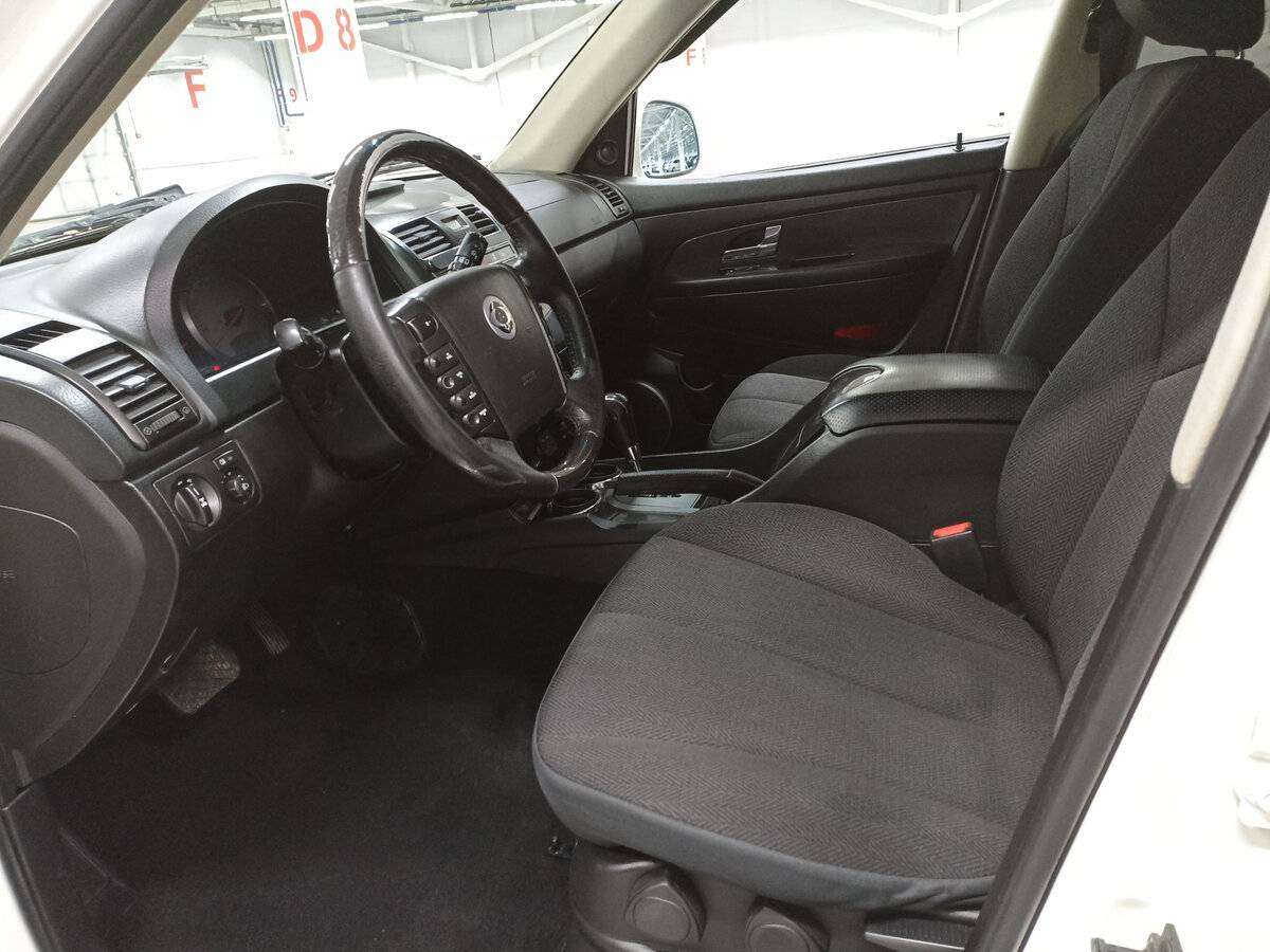 SsangYong Rexton с пробегом — 2013 год. Фото: #15