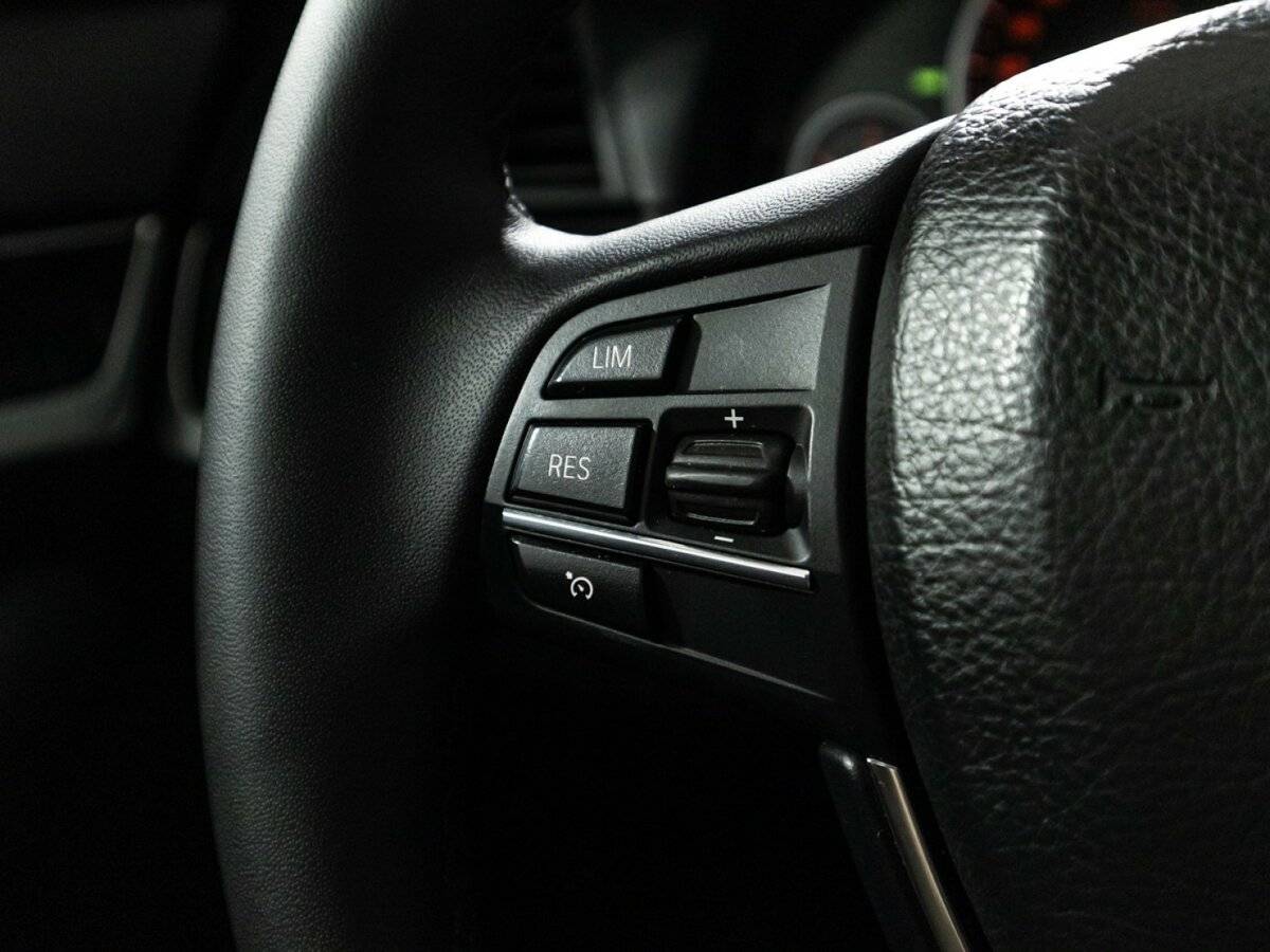 BMW 5 серии с пробегом — 2014 год. Фото: #21