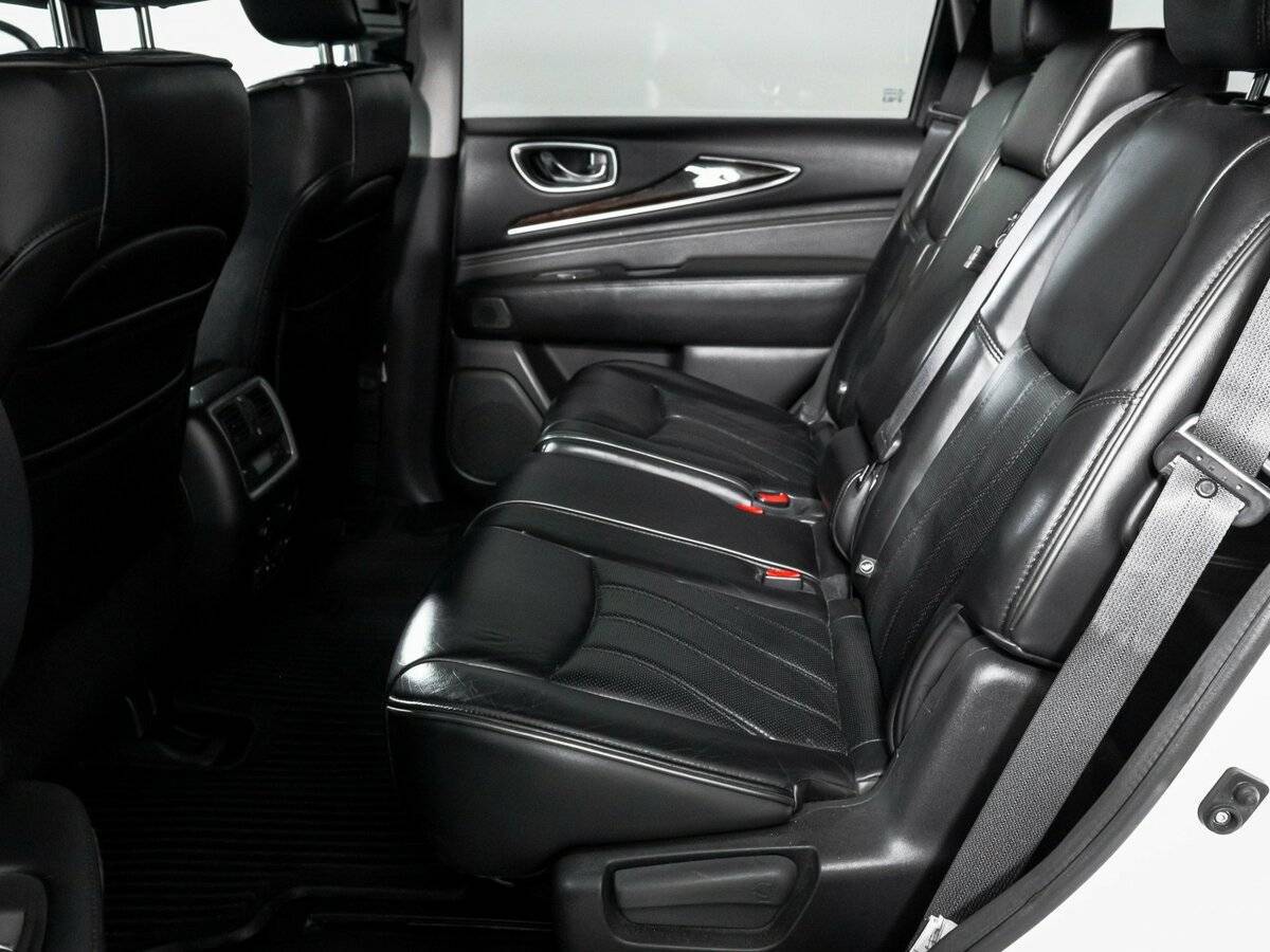 Infiniti QX60 с пробегом — 2014 год. Фото: #9