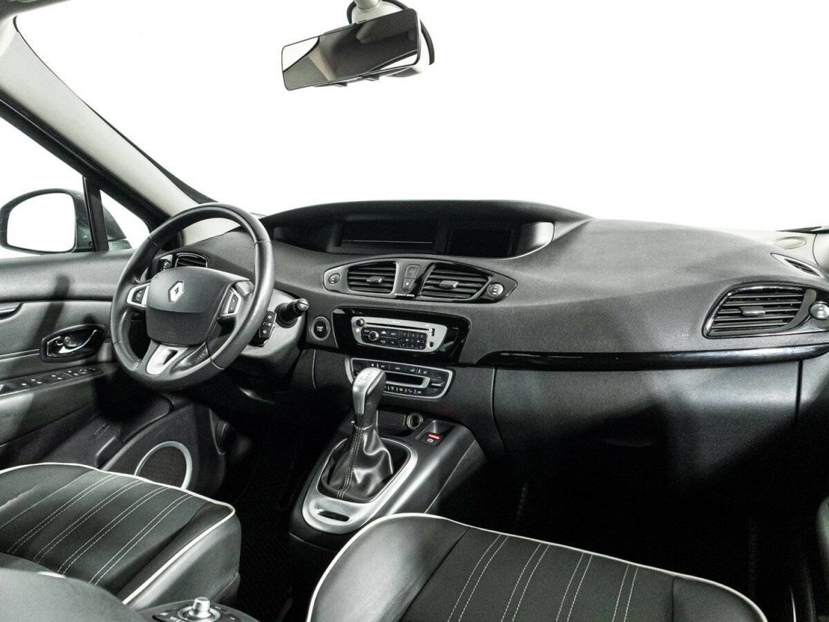 Renault Scenic с пробегом — 2012 год. Фото: #8