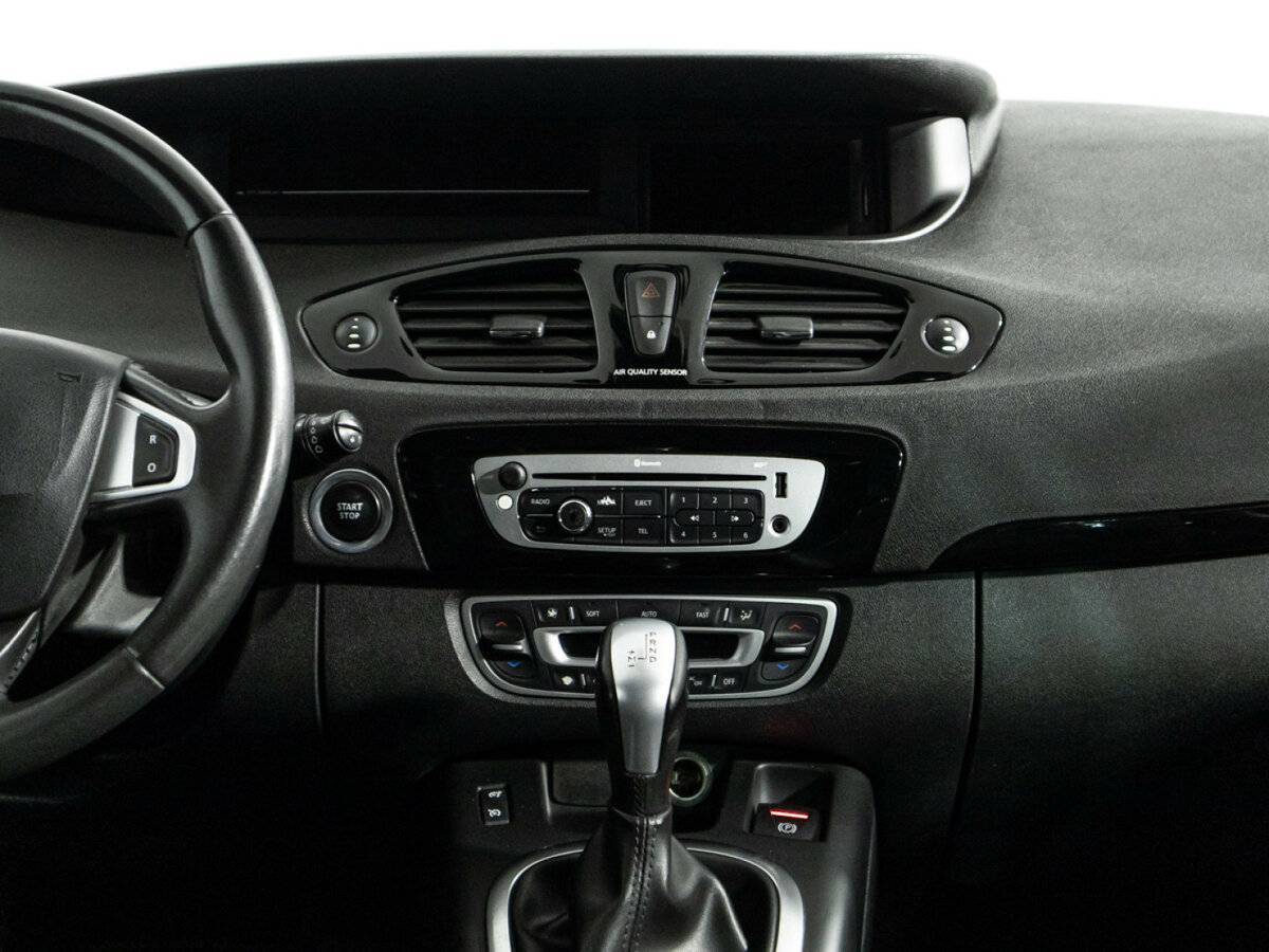 Renault Scenic с пробегом — 2012 год. Фото: #13