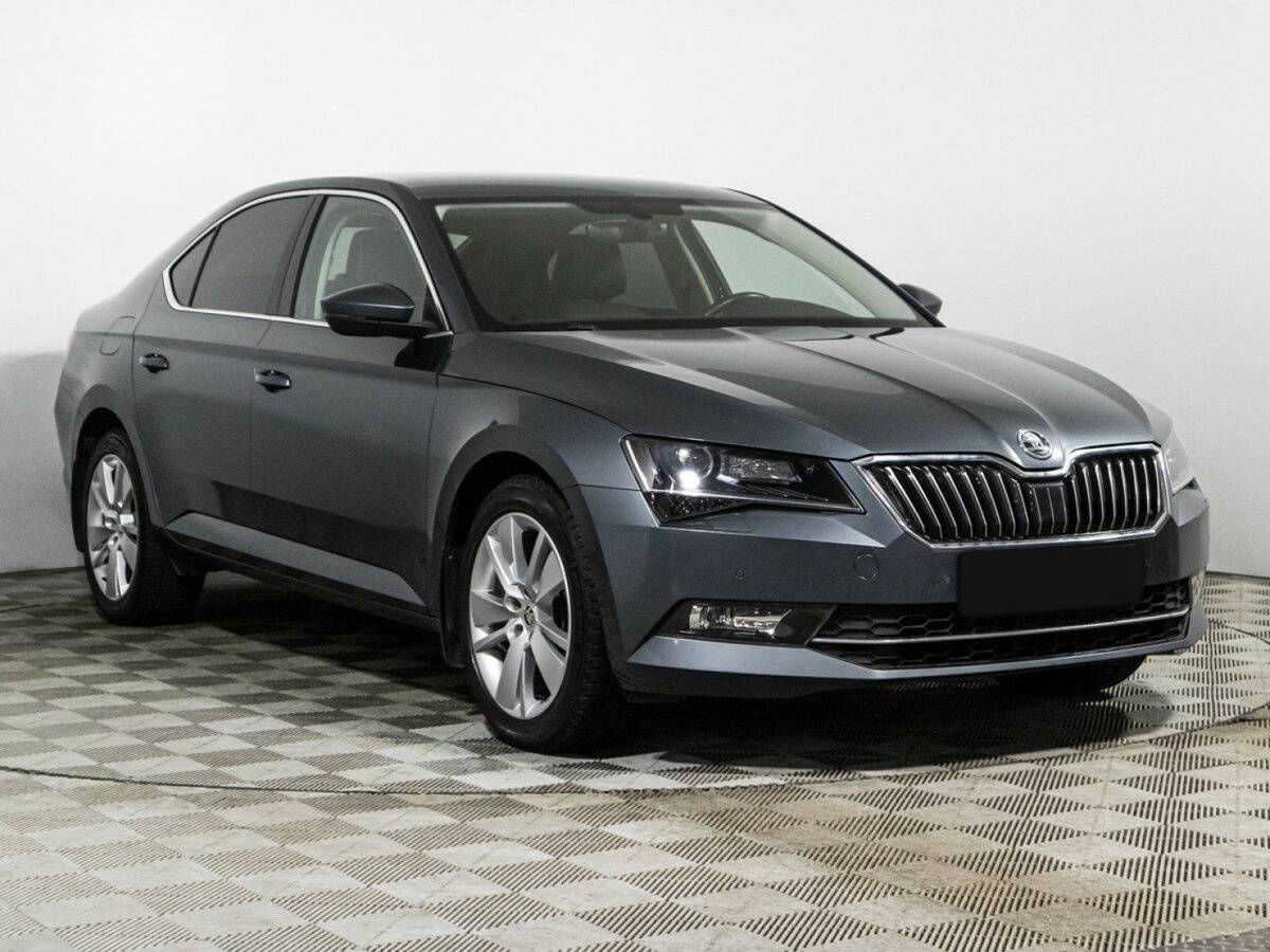 Skoda Superb с пробегом — 2018 год. Фото: #2
