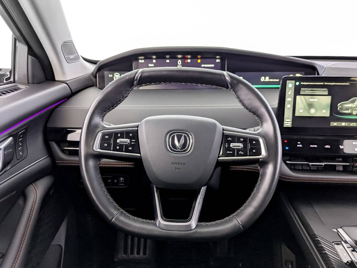 Changan UNI-K с пробегом — 2023 год. Фото: #21