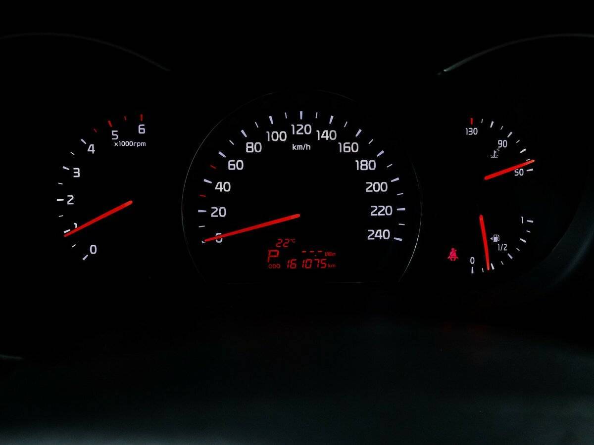 Kia Sorento с пробегом — 2017 год. Фото: #10