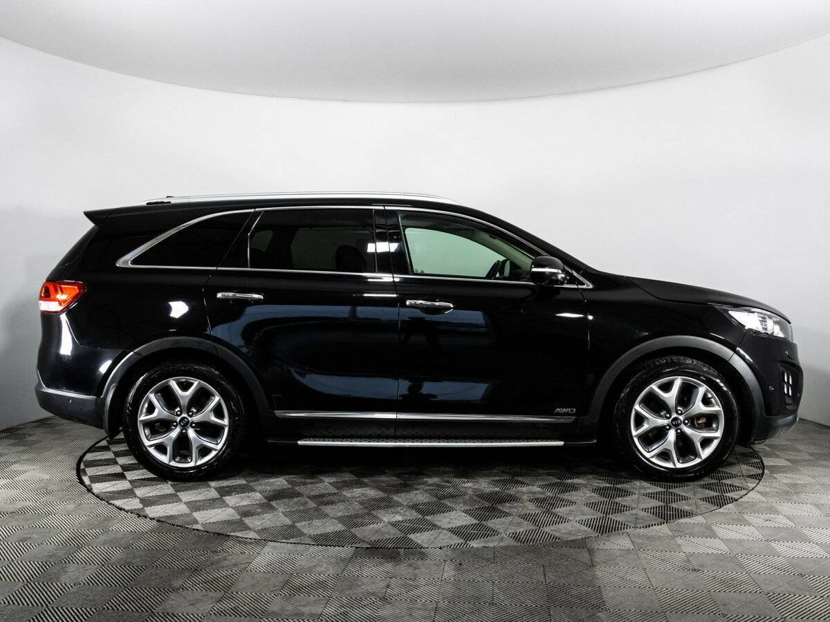Kia Sorento с пробегом — 2016 год. Фото: #3