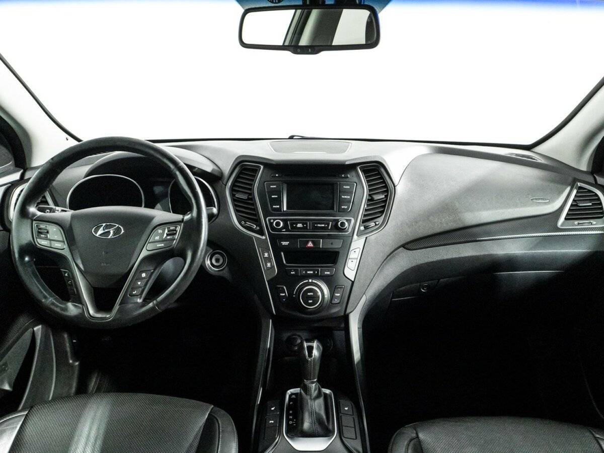 Hyundai Santa Fe с пробегом — 2017 год. Фото: #12