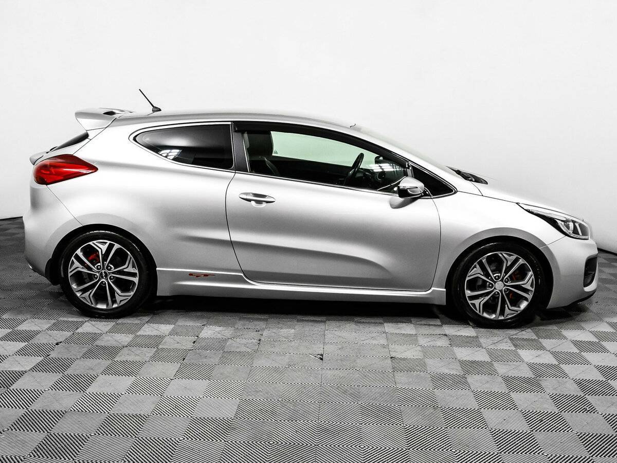Kia Ceed GT с пробегом — 2015 год. Фото: #3