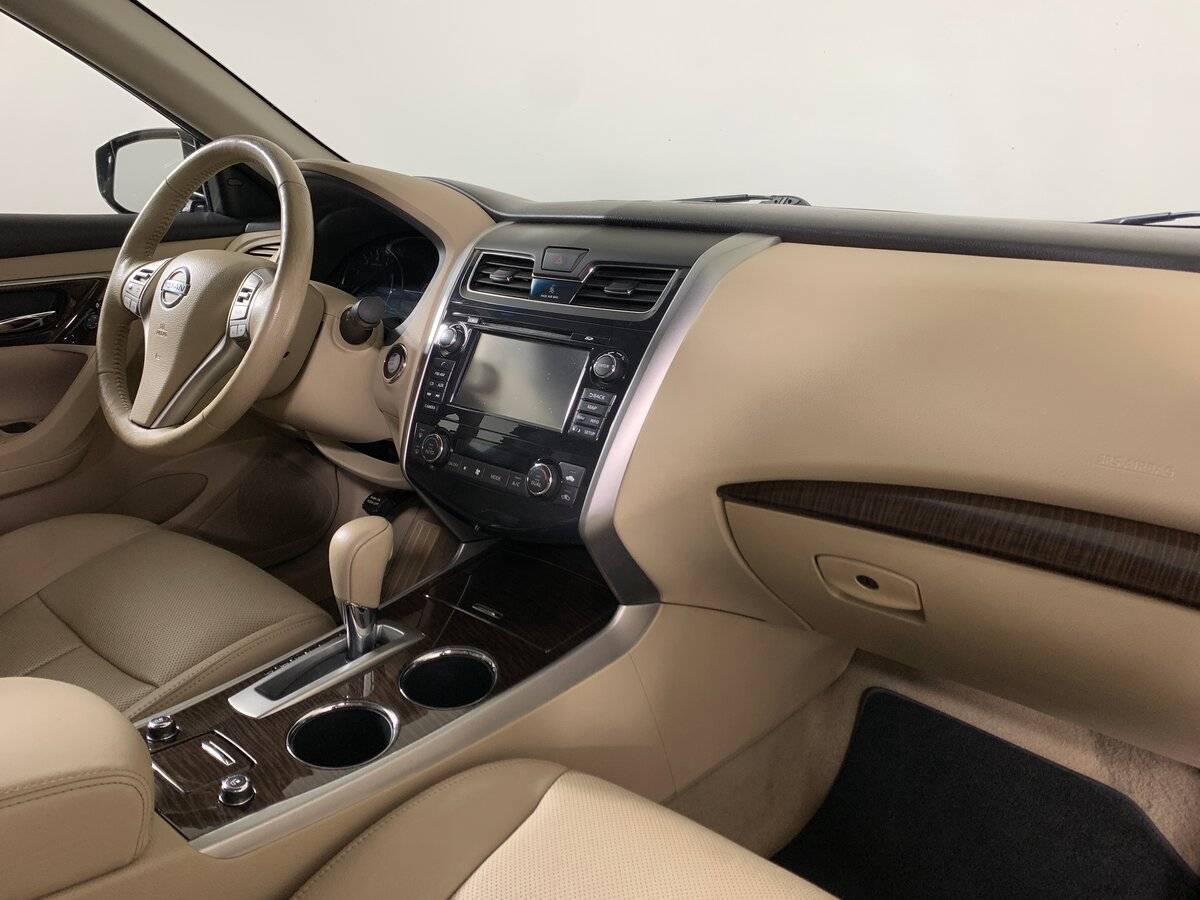 Nissan Teana с пробегом — 2014 год. Фото: #12