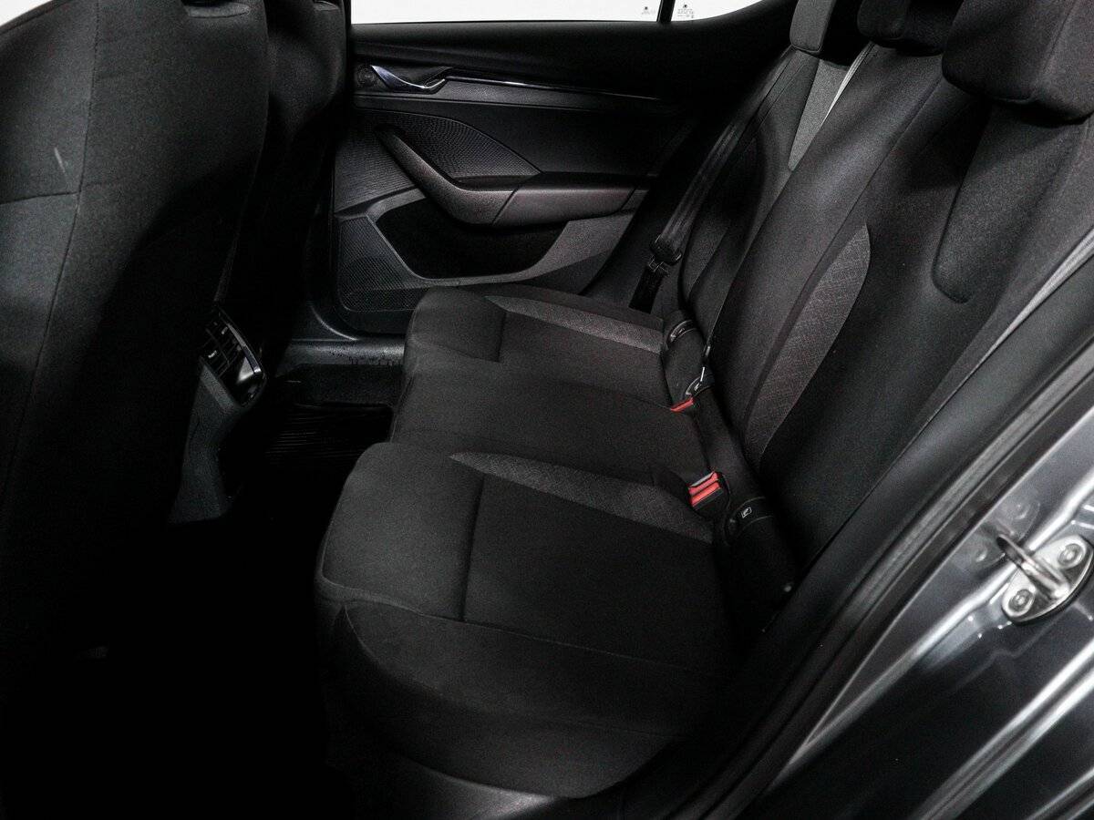 Skoda Octavia с пробегом — 2021 год. Фото: #9