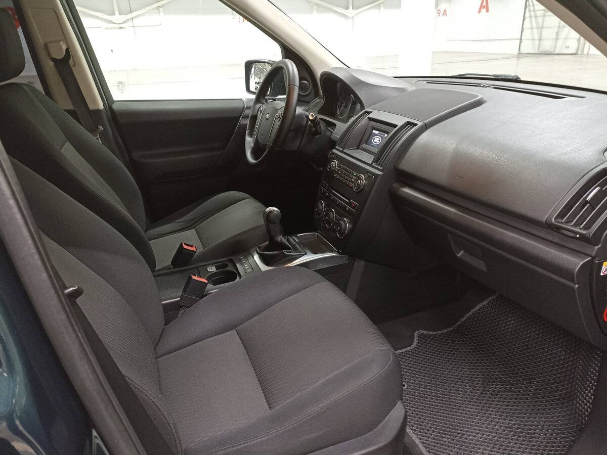 Land Rover Freelander с пробегом — 2012 год. Фото: #10