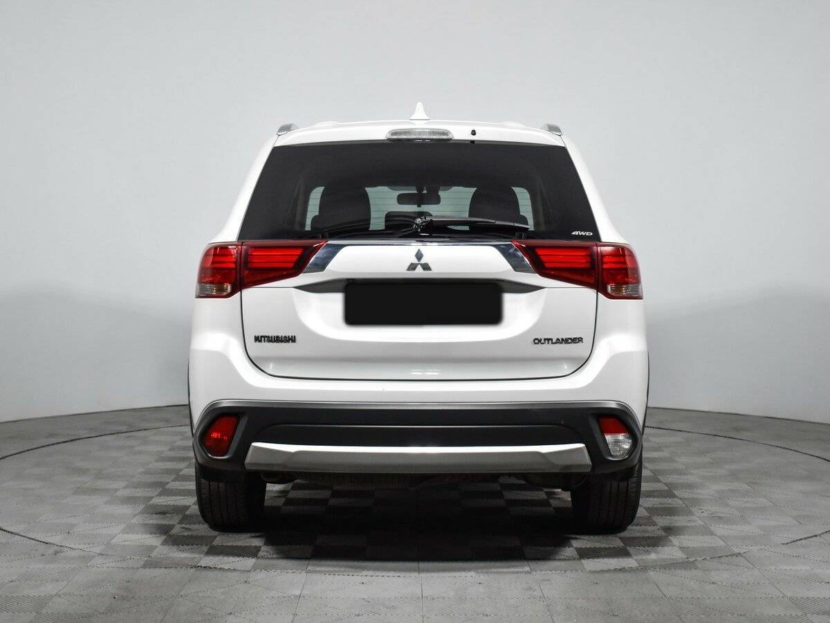 Mitsubishi Outlander с пробегом — 2018 год. Фото: #5