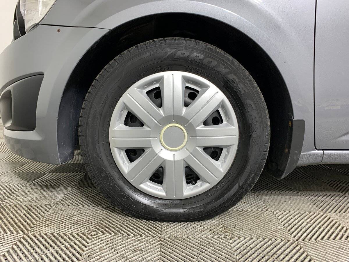 Chevrolet Aveo с пробегом — 2014 год. Фото: #8