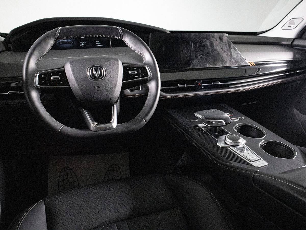 Changan UNI-K с пробегом — 2023 год. Фото: #11