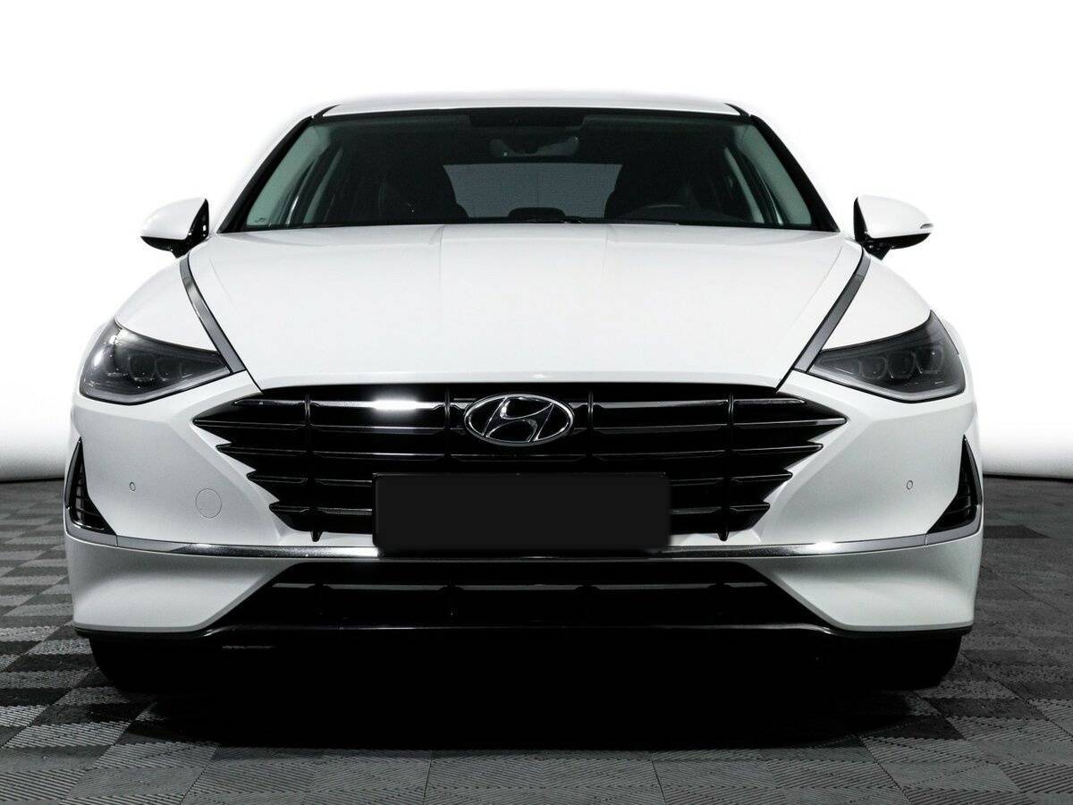 Hyundai Sonata с пробегом — 2021 год. Фото: #1